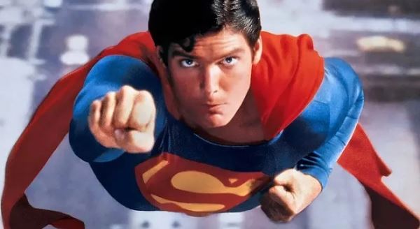 Инсайдеры: Во "Флэше" будет камео Супермена в исполнении Кристофера Рива