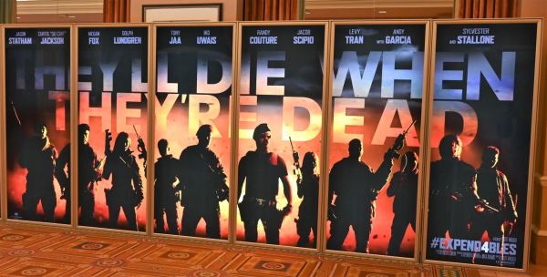 Lionsgate показала первые постеры "Неудержимых 4" и "Джона Уика 4"