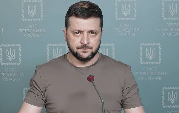 Зеленский: Киев не будет признавать референдумы на украинских территориях