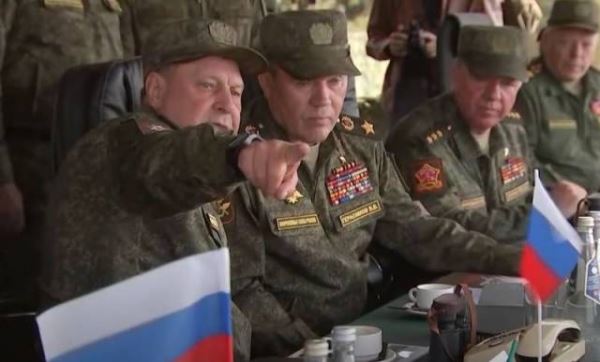 Пресса США: Начальник Генштаба ВС РФ Герасимов посетил Украину, чтобы скорректировать план наступления