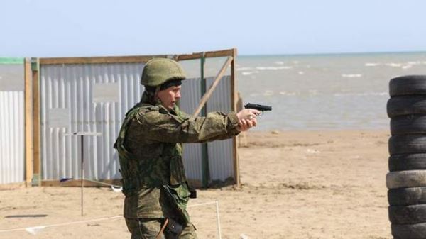 Военные Каспийской флотилии успешно сдали нормативы по тактической стрельбе